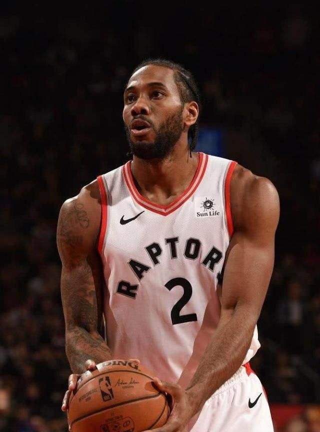 观众可在电 观众可在电